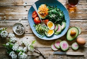 Staying healthy while moving by eating eggs vegetables and avocado