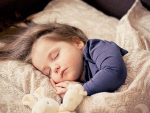 a child sleeping - organize meals for kids on moving day