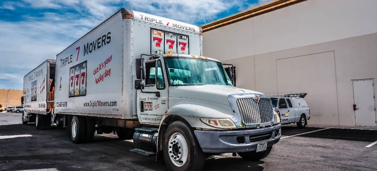 Safe movers Las Vegas moving trucks